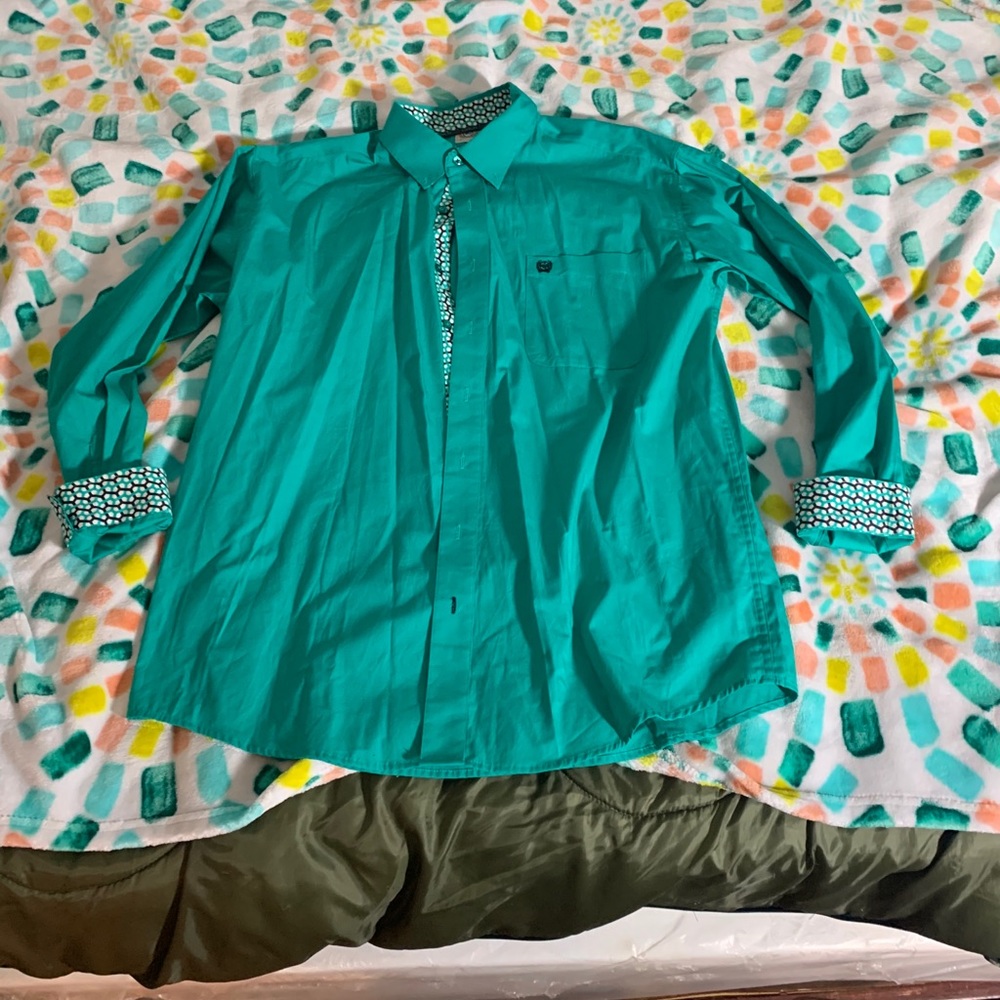 Cinch button down